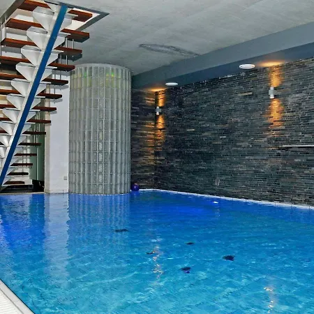 Three-bedroom Holiday In 40 Feriehus